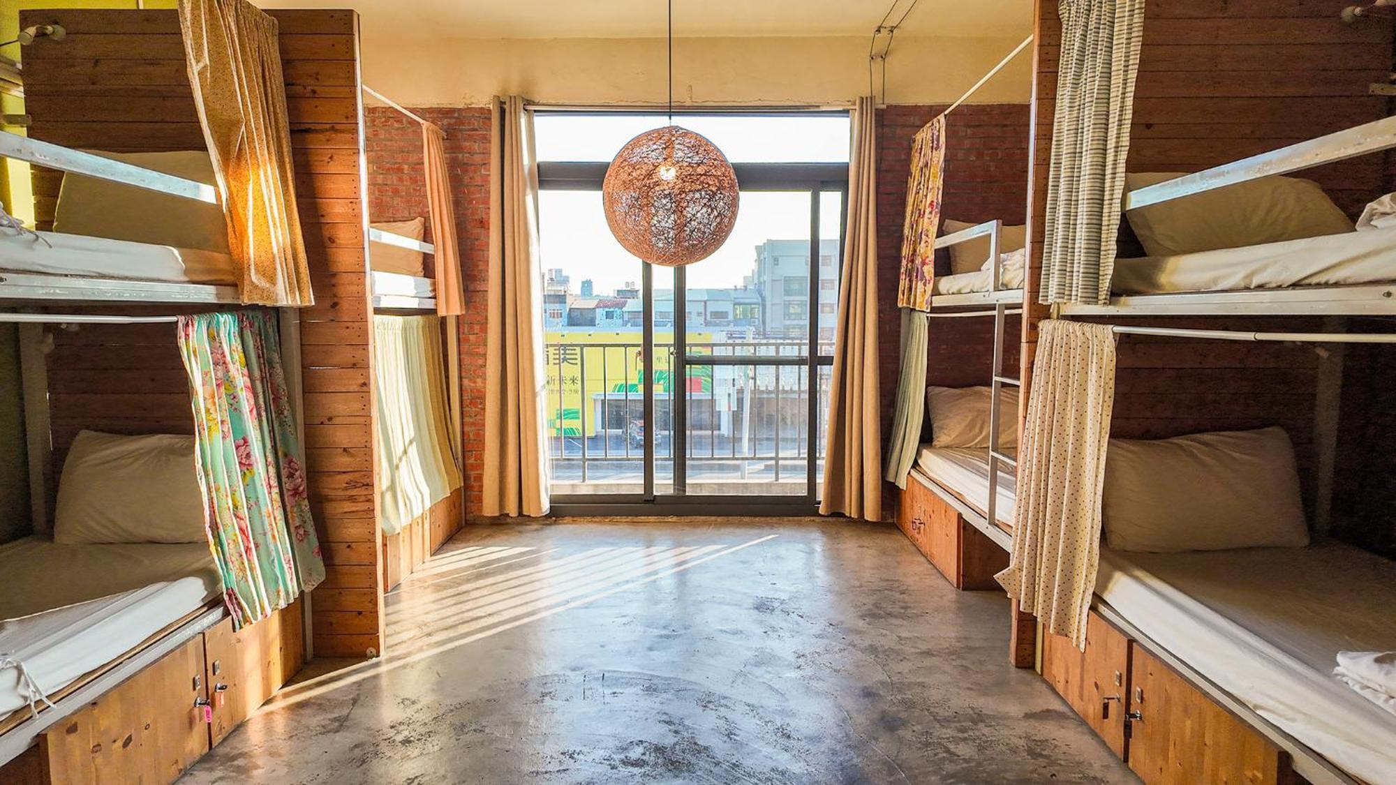 62巷背包客棧 Lane62 Hostel Longjing Exterior photo