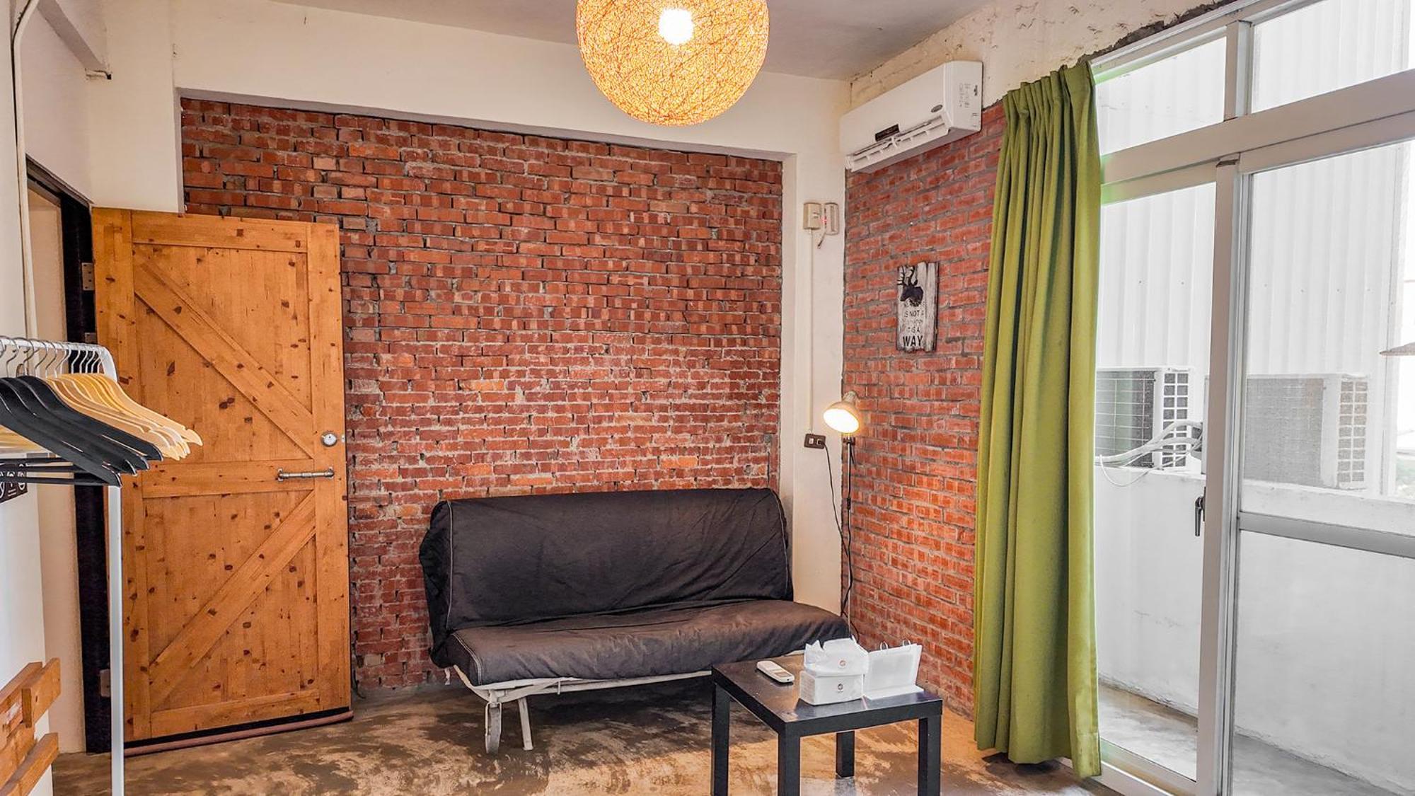62巷背包客棧 Lane62 Hostel Longjing Exterior photo